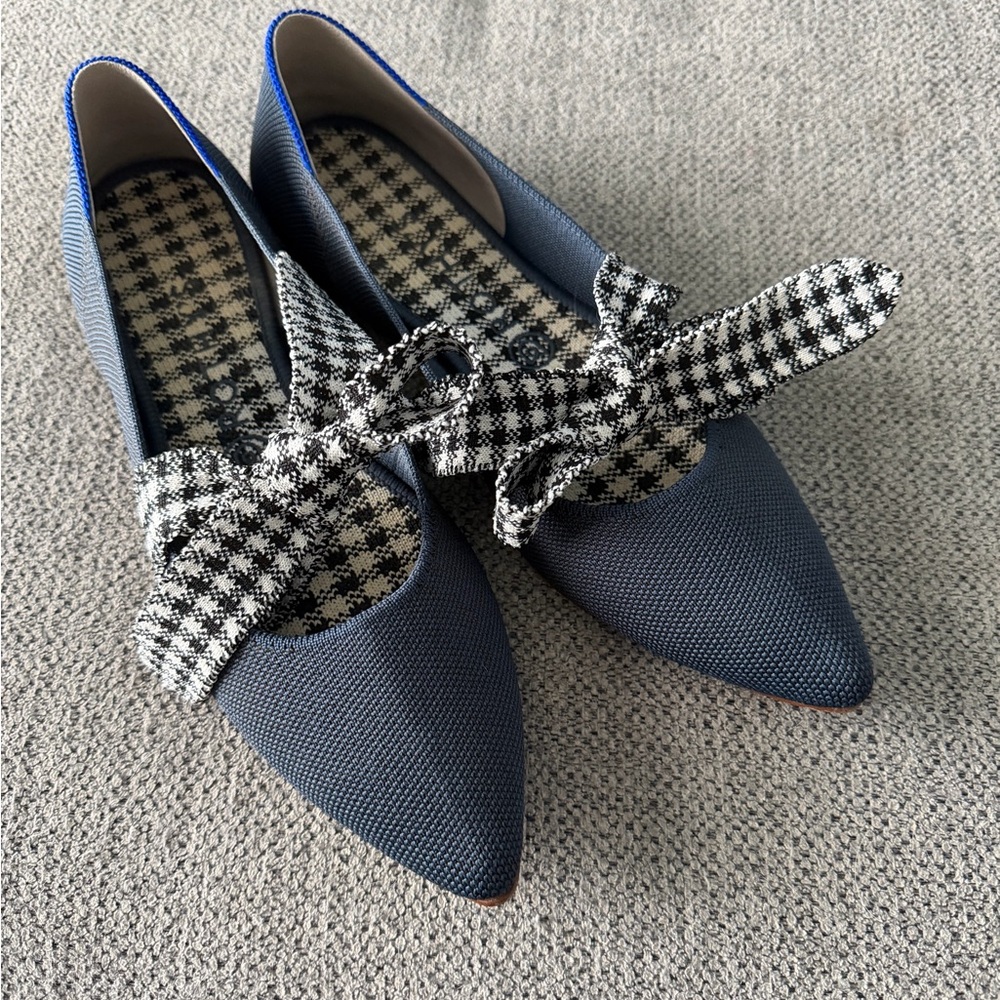 Stylish Blue Women's Shoes with Bow Accent